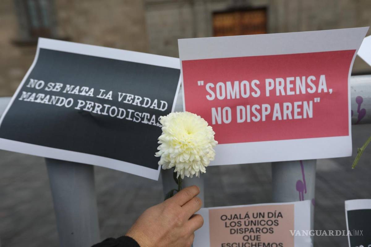 Senadores de EU denuncian inacción del Gobierno de AMLO por asesinatos a periodistas