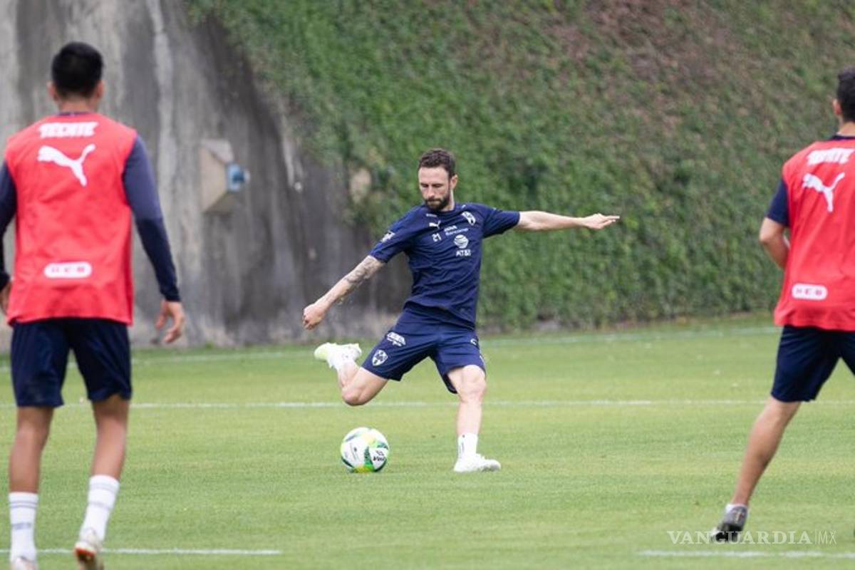 Miguel Layún busca a niña con cáncer para ayudarla y gracias a sus seguidores logra encontrarla