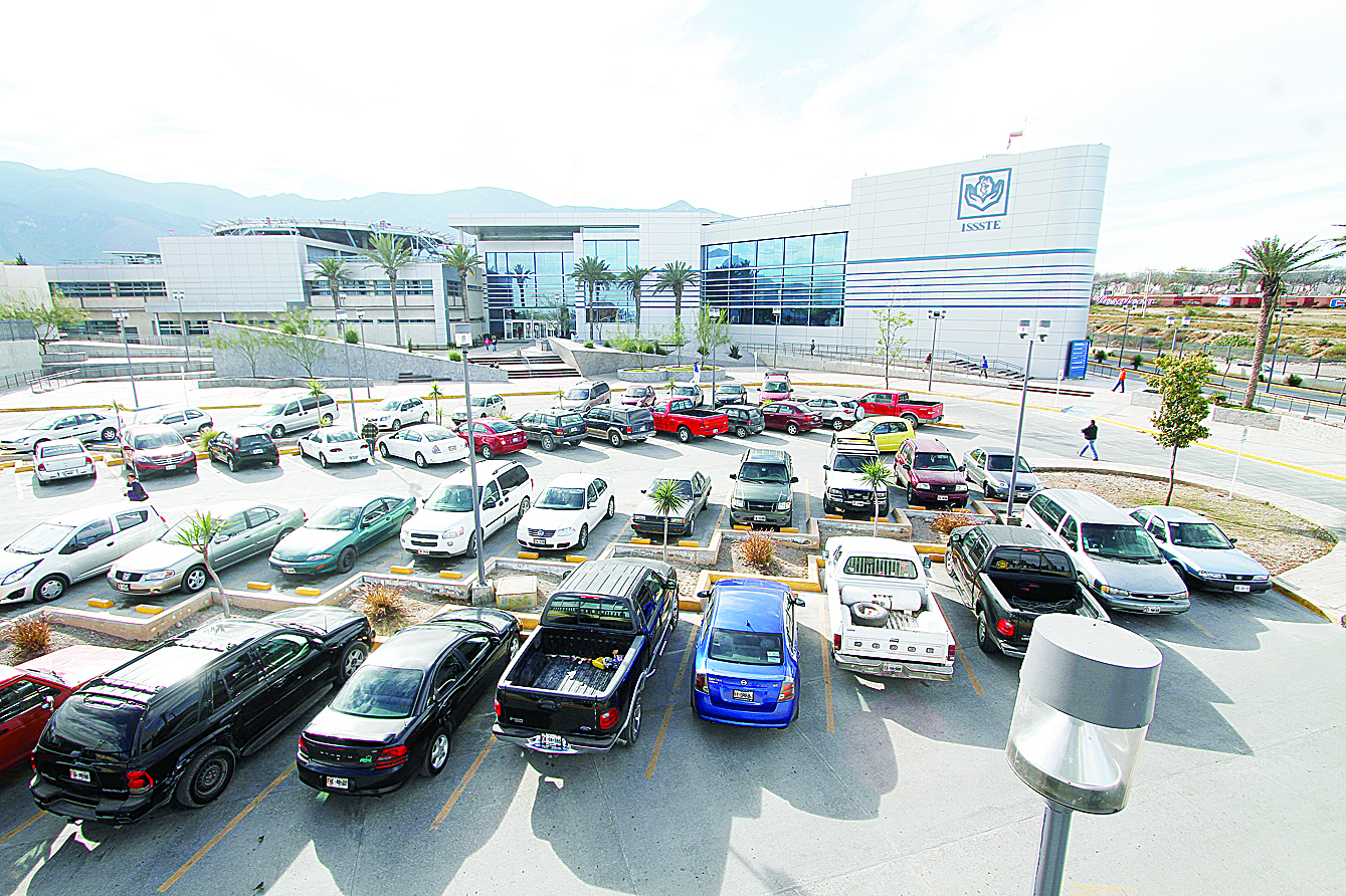 Llaman a quienes tuvieron con médico saltillense que dio positivo al COVID-19