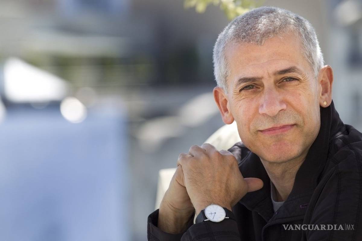 Con "Un mundo extraño”, José Ovejero vuelve al cuento