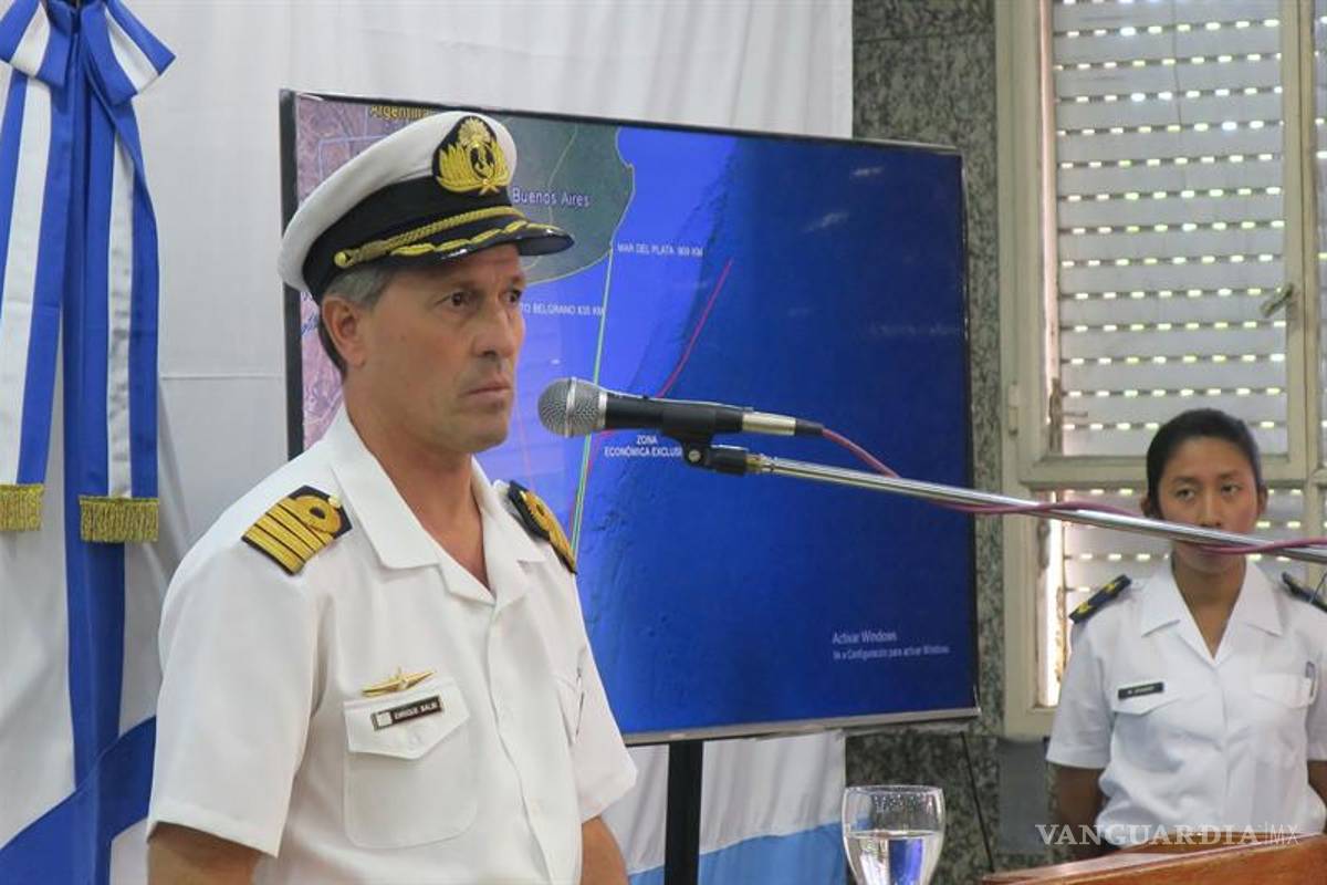 En su último contacto el submarino argentino reportó un incendio