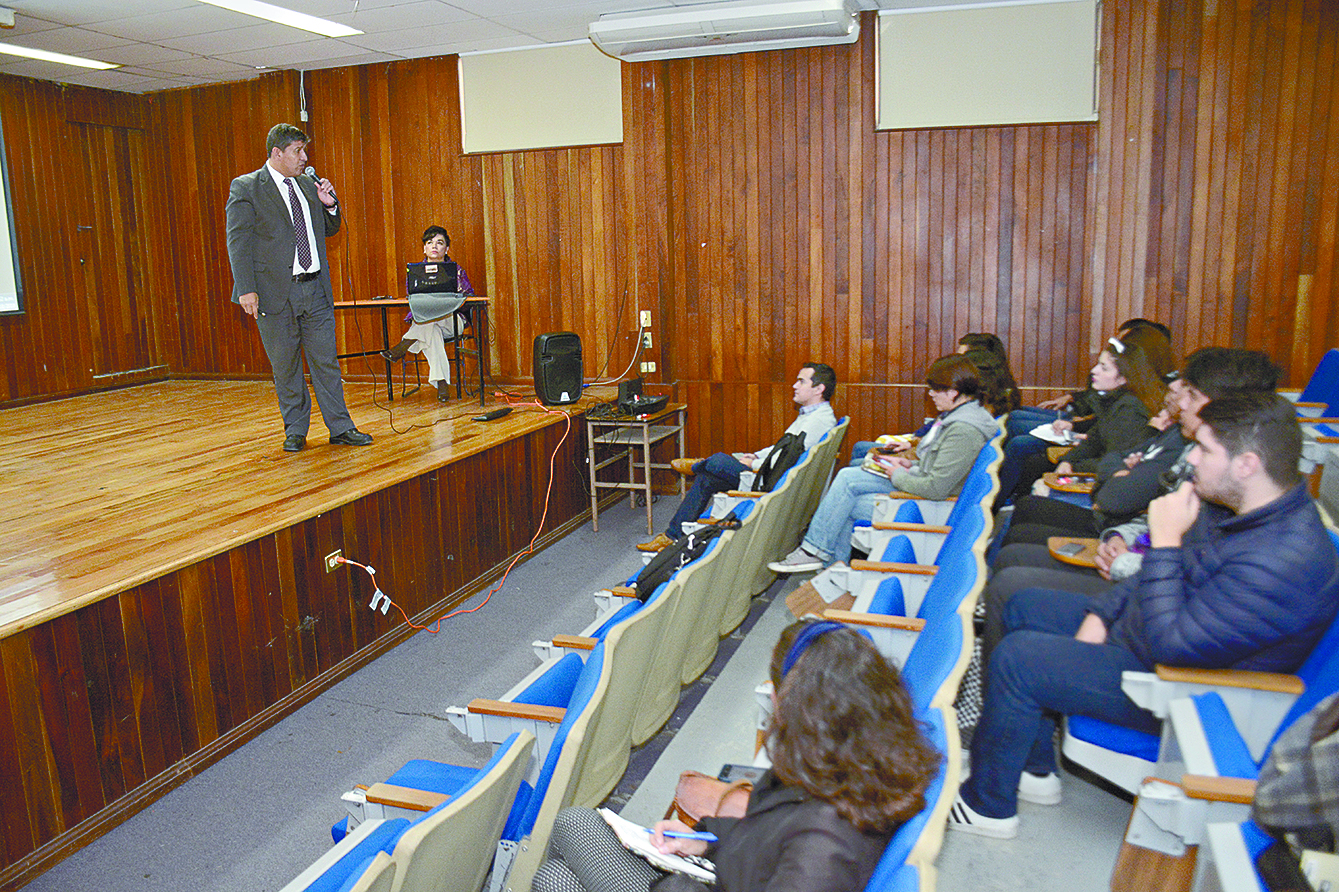 ‘Un periodista amenazado, seguro terminará muerto’