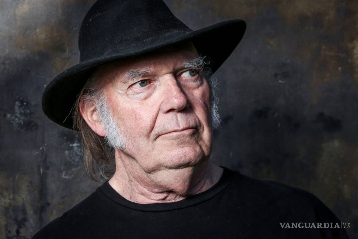 Neil Young desata su cólera en nuevo disco muy político