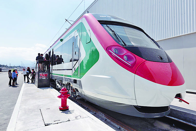 Hallan irregularidades en Tren México-Toluca: Gobierno de EPN compró trenes ‘de más’