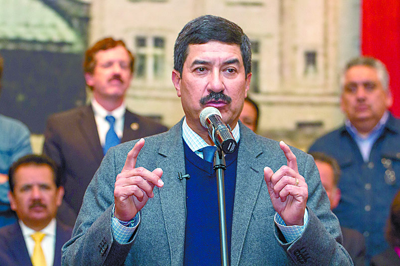 Acusa Corral represalias de Peña Nieto por caso Alejandro Gutiérrez