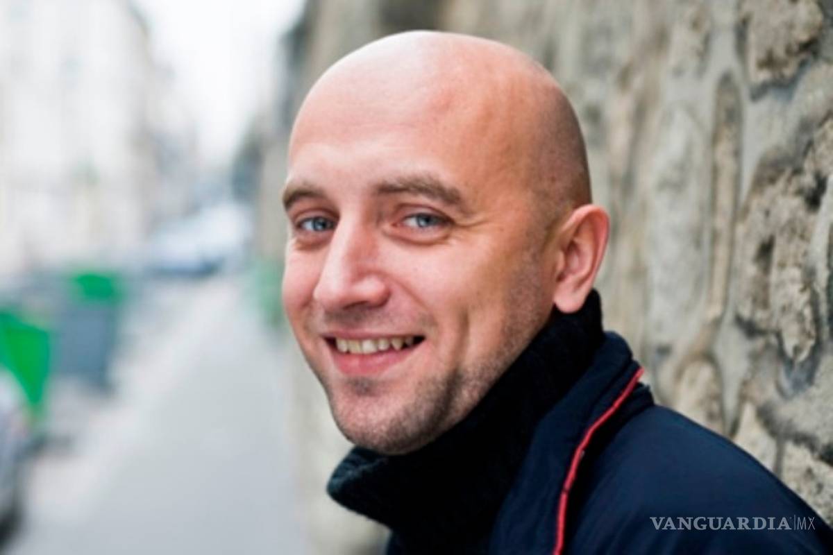 $!Escritor ruso cambia las letras por las armas