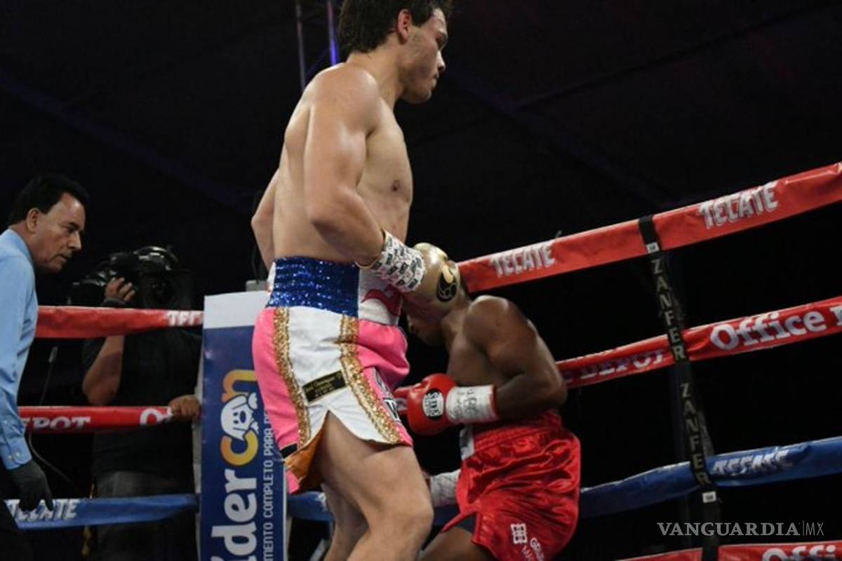 Chávez Jr regresa al boxeo con un rápido KO en el primer asalto