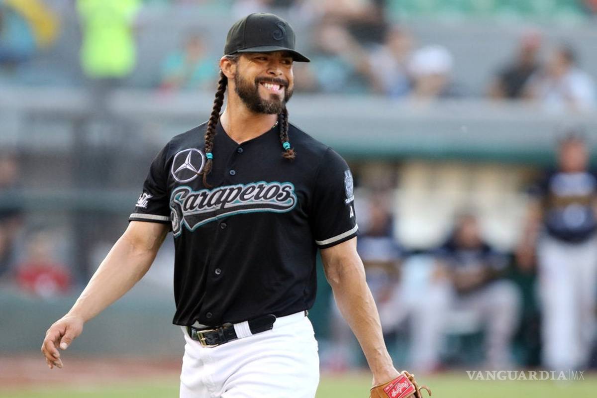 Sergio Mitre, pitcher del club de béisbol Saraperos de Saltillo, agrede a mujer y es detenido