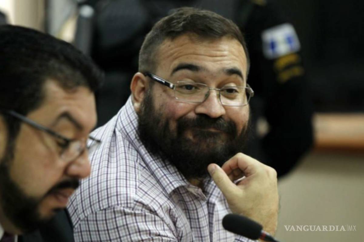 Javier Duarte niega nexos financieros con testigo