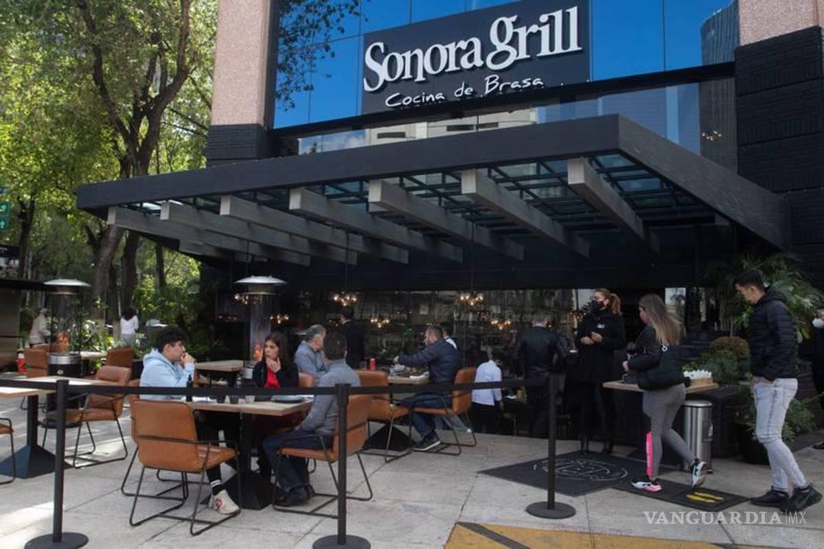 Denuncian racismo del Sonora Grill de la CDMX; divide a clientes por color de piel