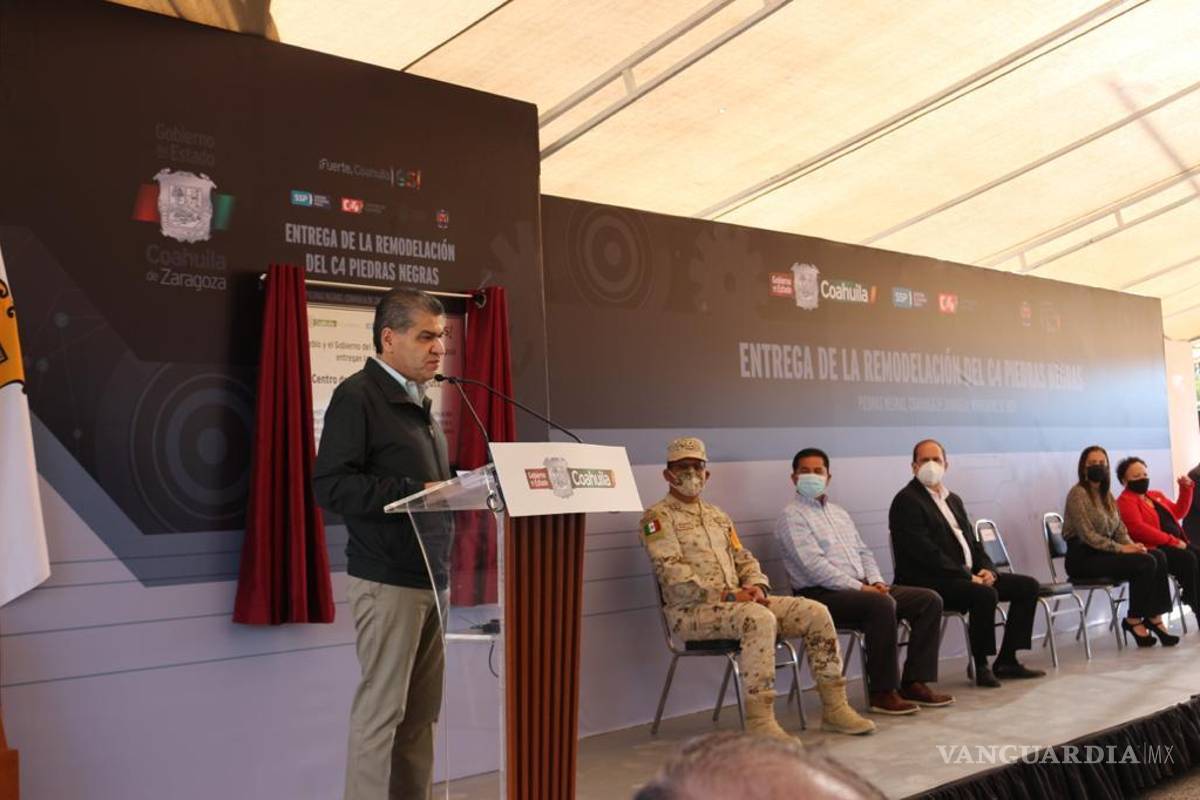 Entrega Miguel Riquelme modernización del C4 en Piedras Negras