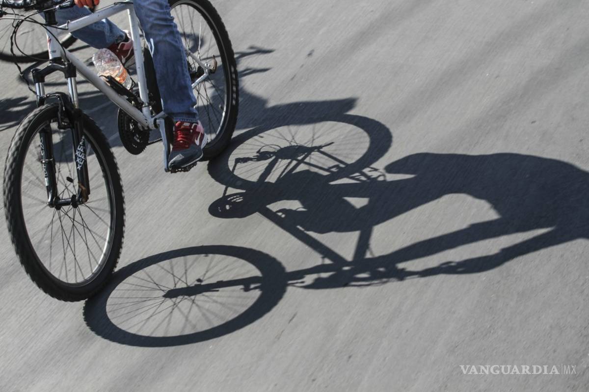 Conductor de pick up huye tras causar muerte a ciclista en Gómez Palacio, Durango
