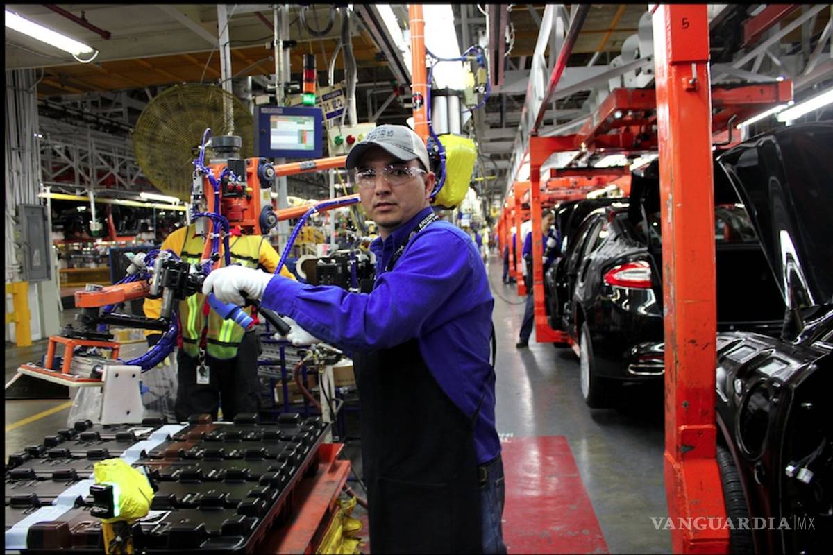 Inicia primera carrera dual para ingenieros automotrices en México
