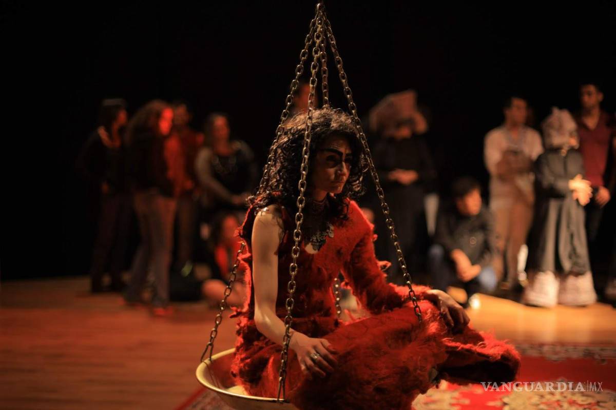 Vivir en la memoria a través de lo efímero. La paradoja del teatro