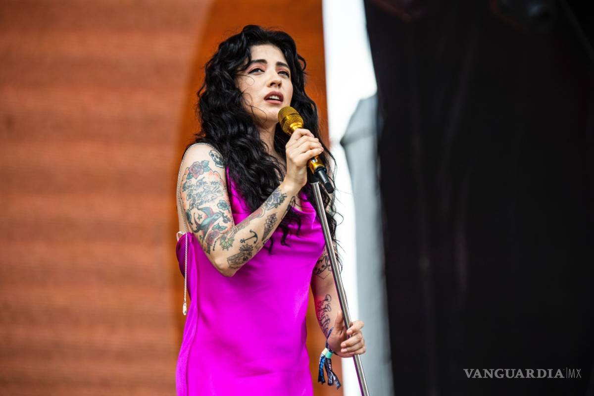 Regresa Mon Laferte regresa con “Norma”, su primer álbum conceptual y muy personal