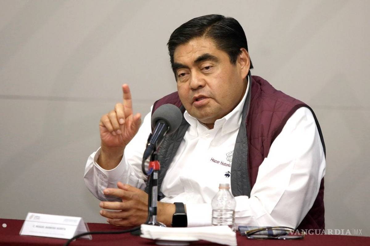 Cuando habla el gobernador, nadie más puede hacerlo, dice Barbosa a reportera y la calla