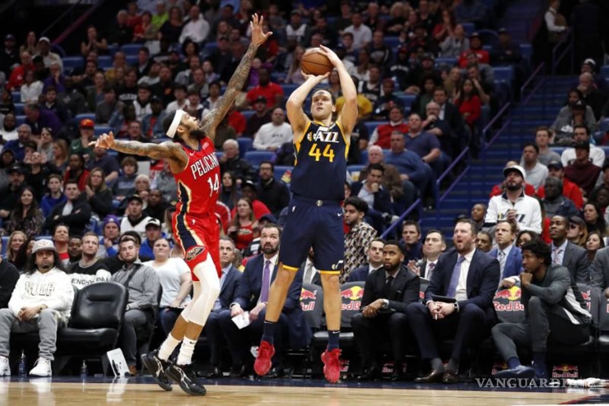 Pelicans y el Jazz de Utah planean arrodillarse juntos en el inicio de la NBA