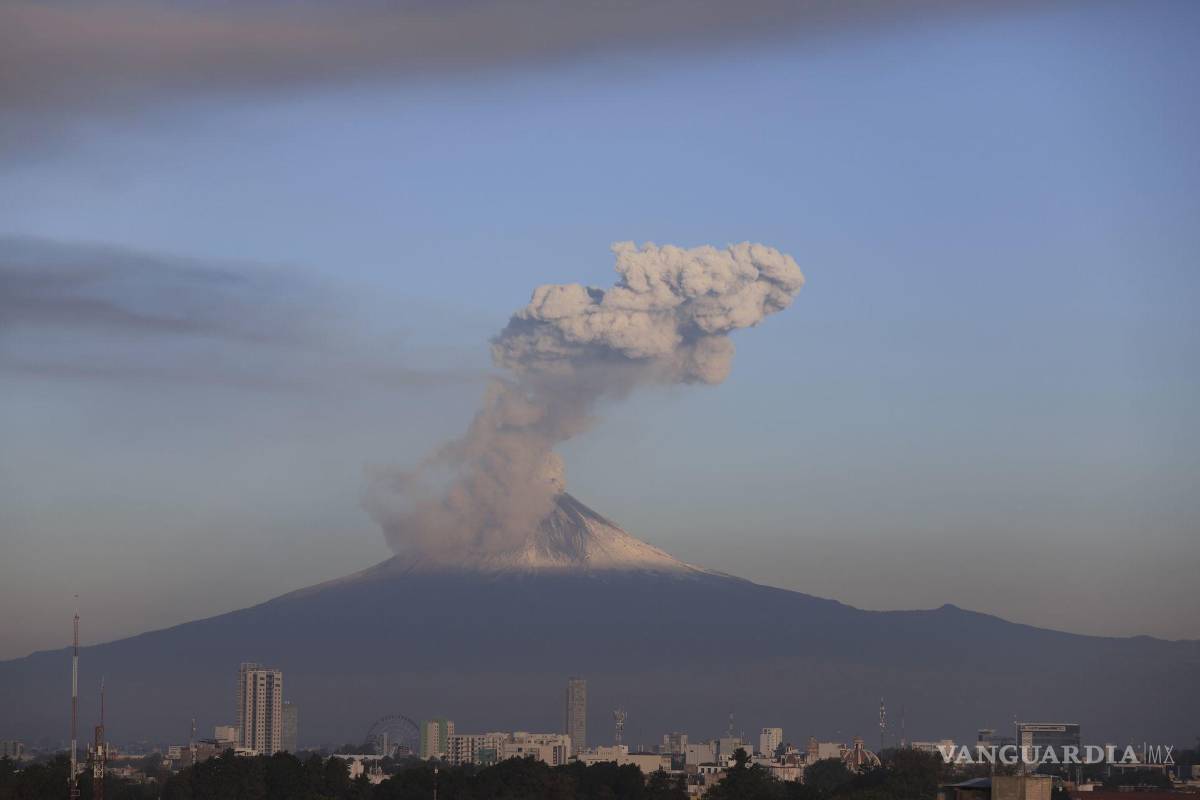 Suspenden clases presenciales en municipios de Puebla cercanos al Popocatépetl