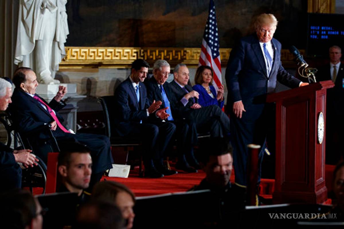 Reunión Trump-Schumer sin acuerdos; EU cerca de parálisis