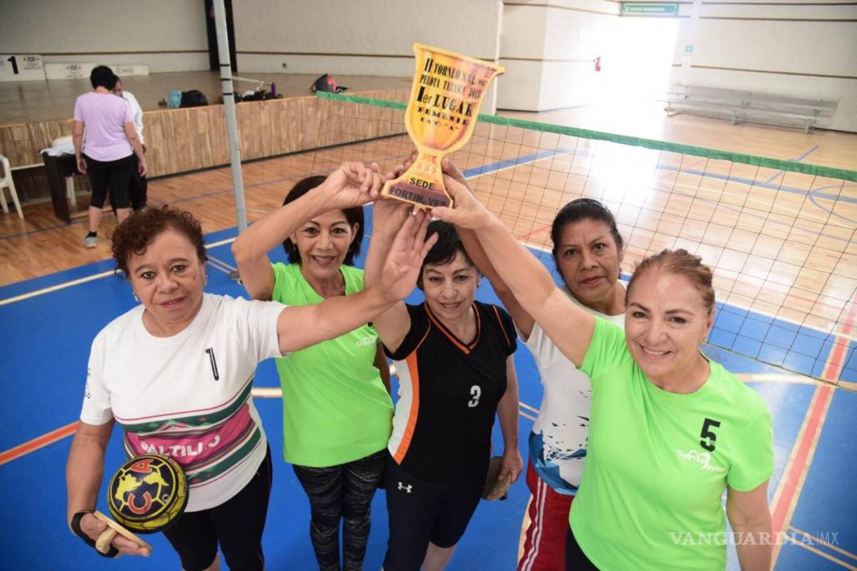 Saltillenses tricampeonas en pelota tarasca