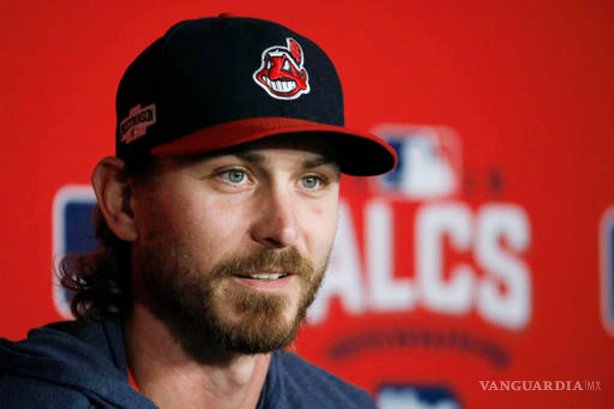 La razón por la que Trevor Bauer no abrirá mañana con los Indios