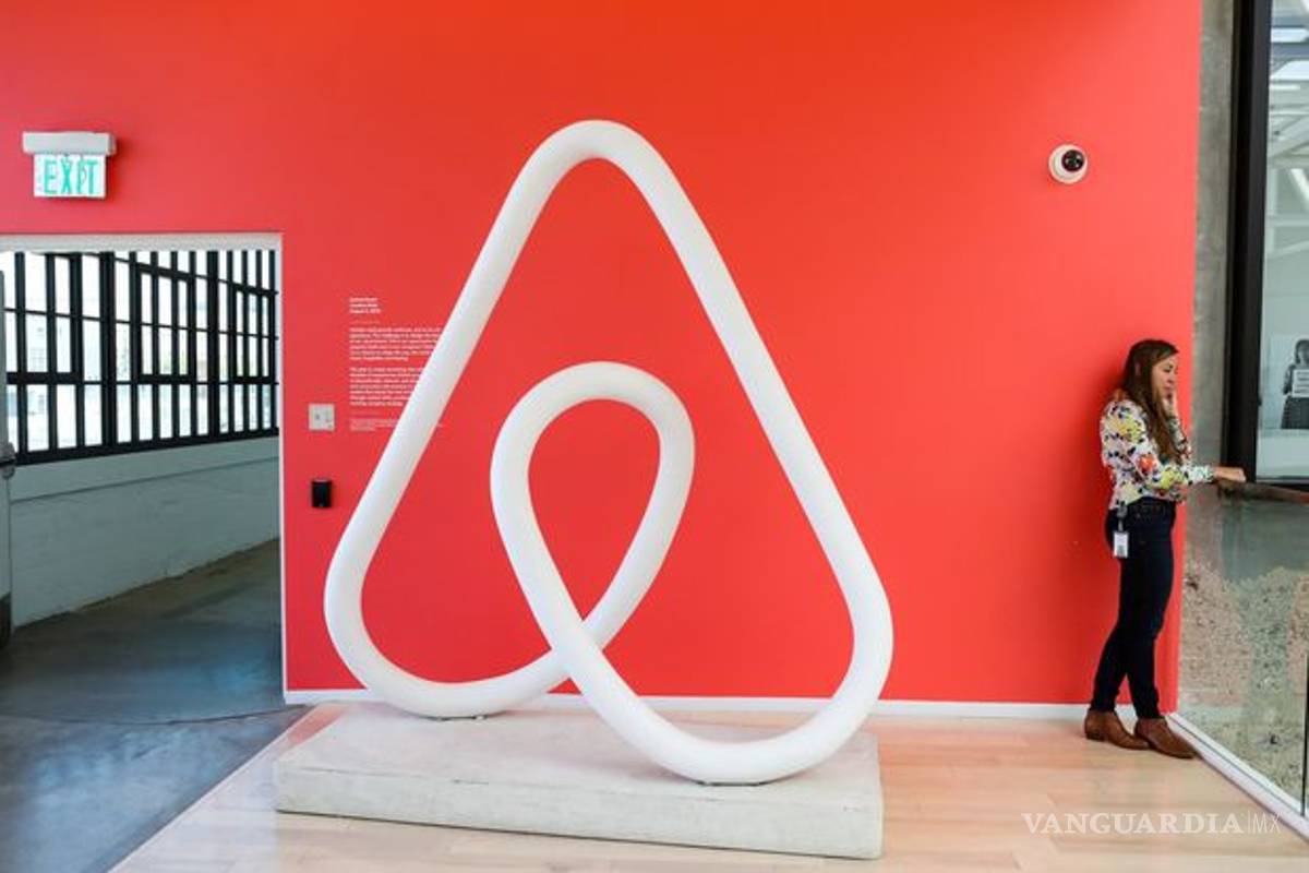 Airbnb despide 25% de sus empleados, clientes “querrán opciones más próximas y menos caras”