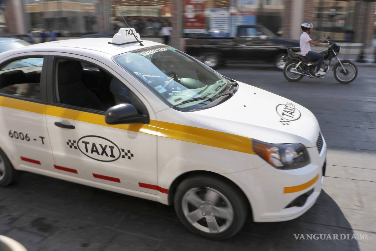 Saltillo permite múltiples proveedores de taxímetros para modernizar el servicio