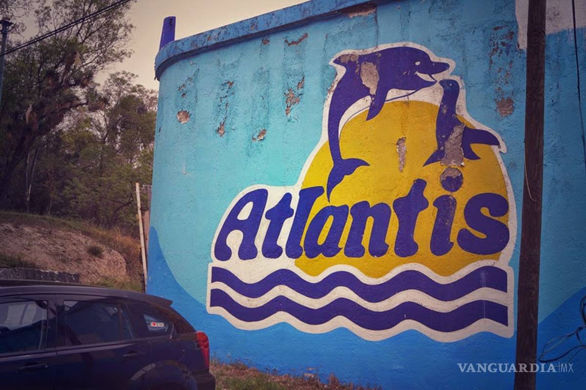 Abandonan Atlantis con todo y lobos marinos