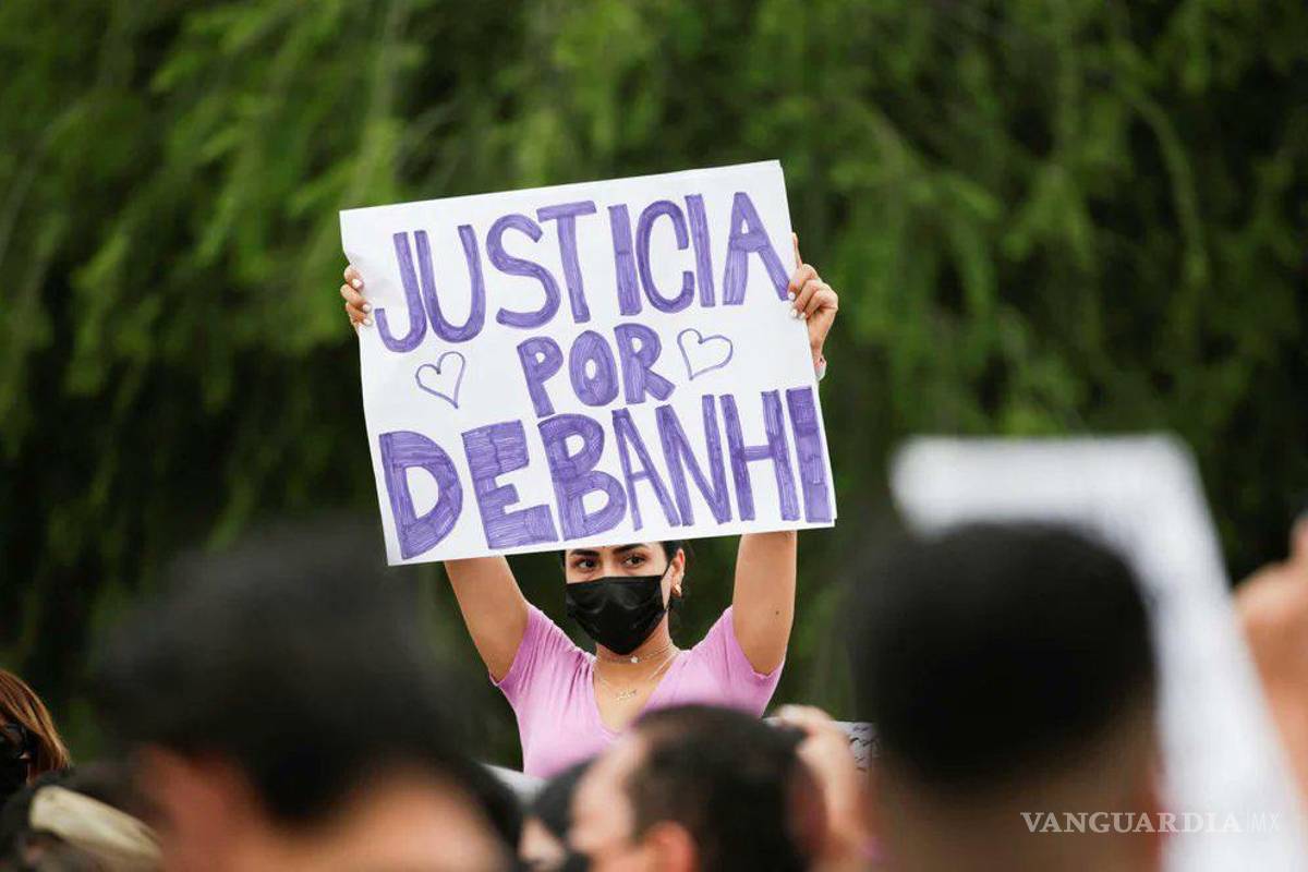 Por deficiencia en caso de Debanhi, Fiscalía remueve a dos funcionarios; revelan más videos del día que desapareció