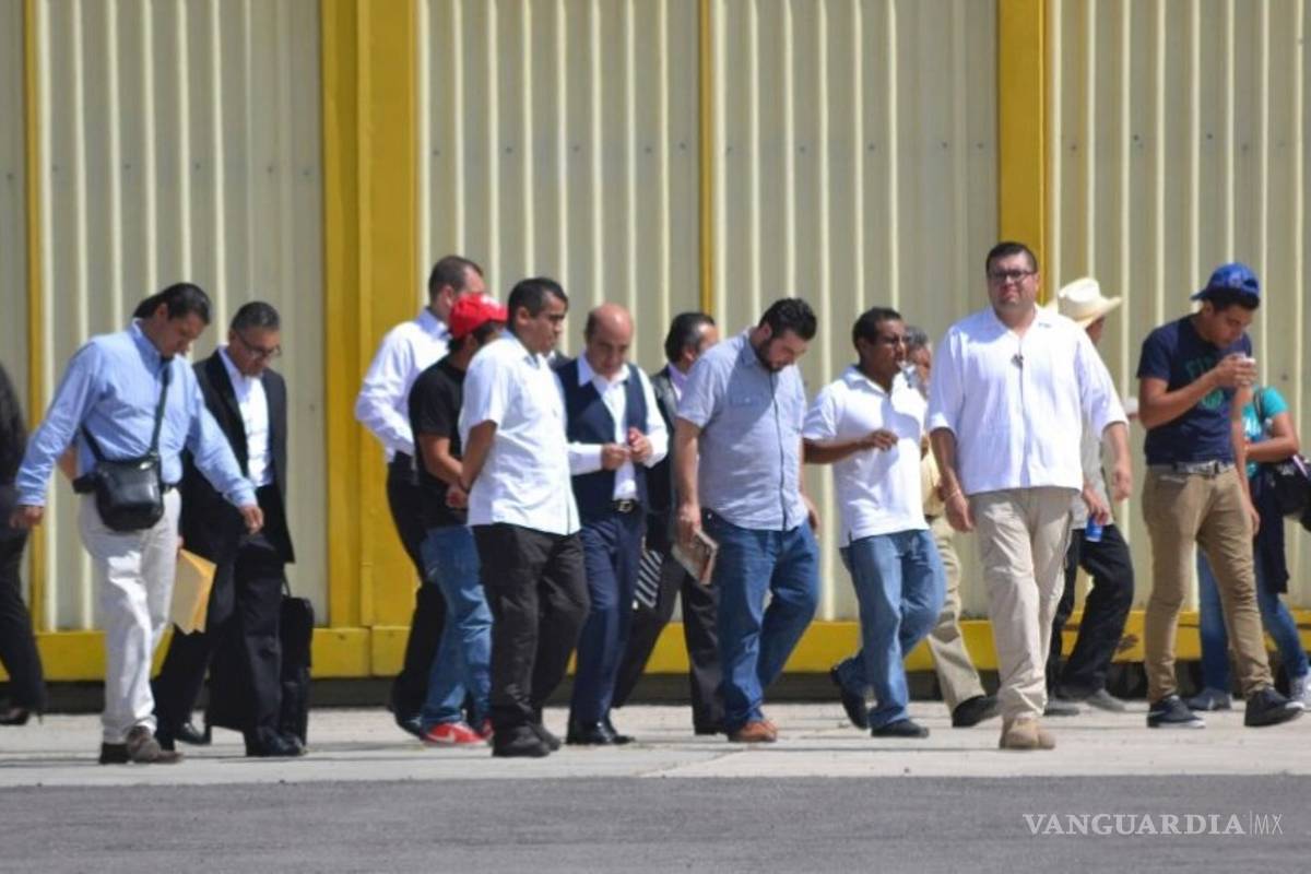 Difunden video de reunión de Murillo Karam con padres de normalistas desaparecidos