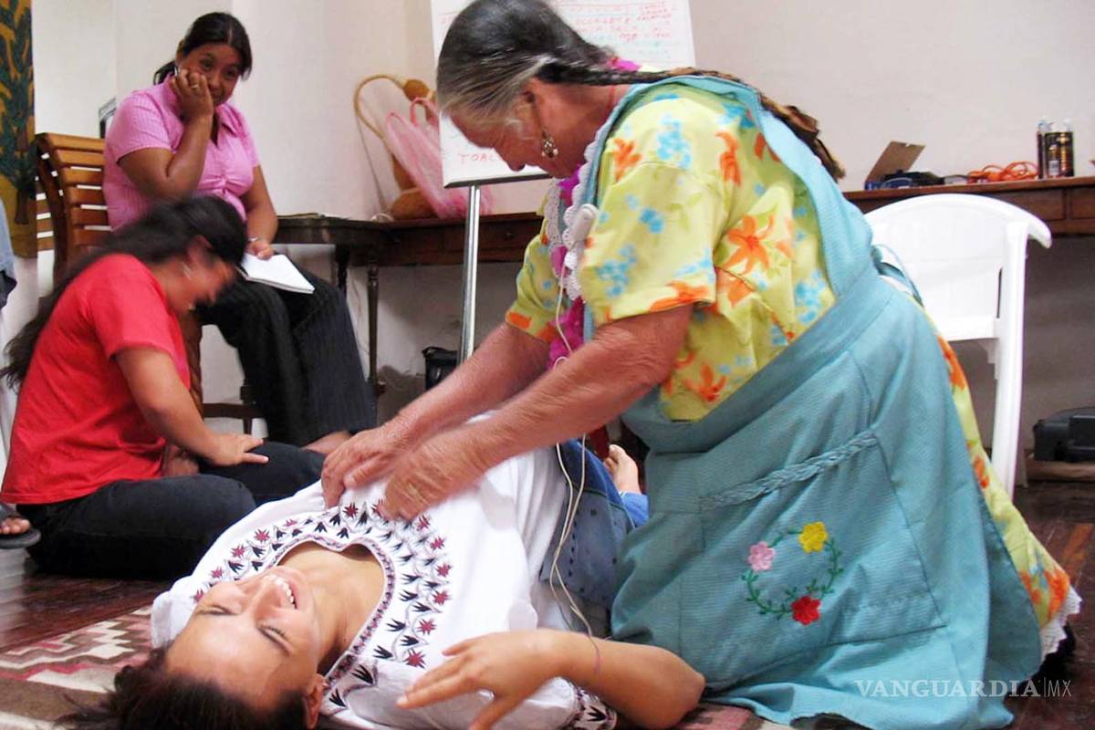 Rescata el hospital CASA la tradicional labor de parteras