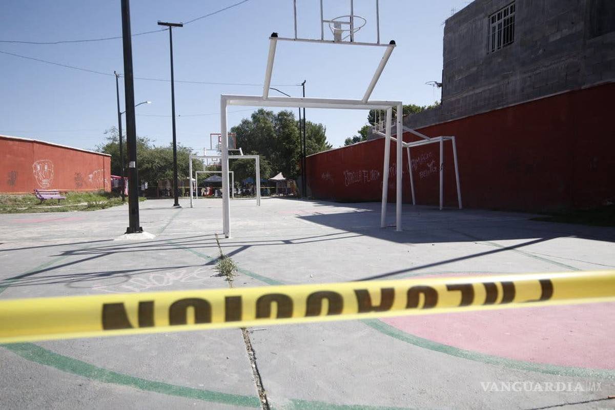 Permanece bajo detención hombre que rescató a bebés; ahora le señalan delito