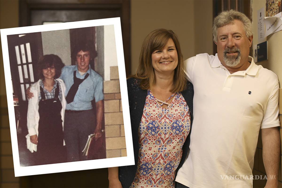 Amigos se casan, prometieron que lo harían si seguían solteros a los 50