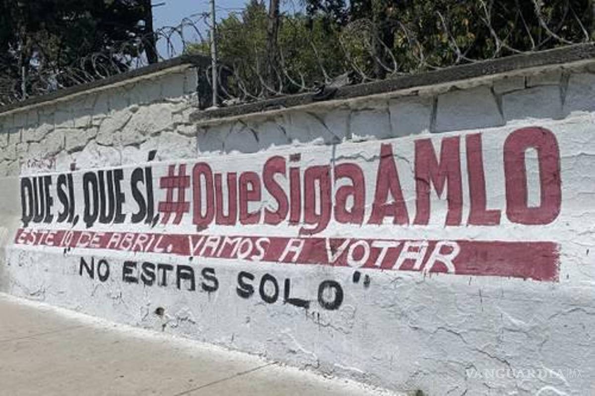 INE ordena retirar propaganda a favor de AMLO en 30 estados del país
