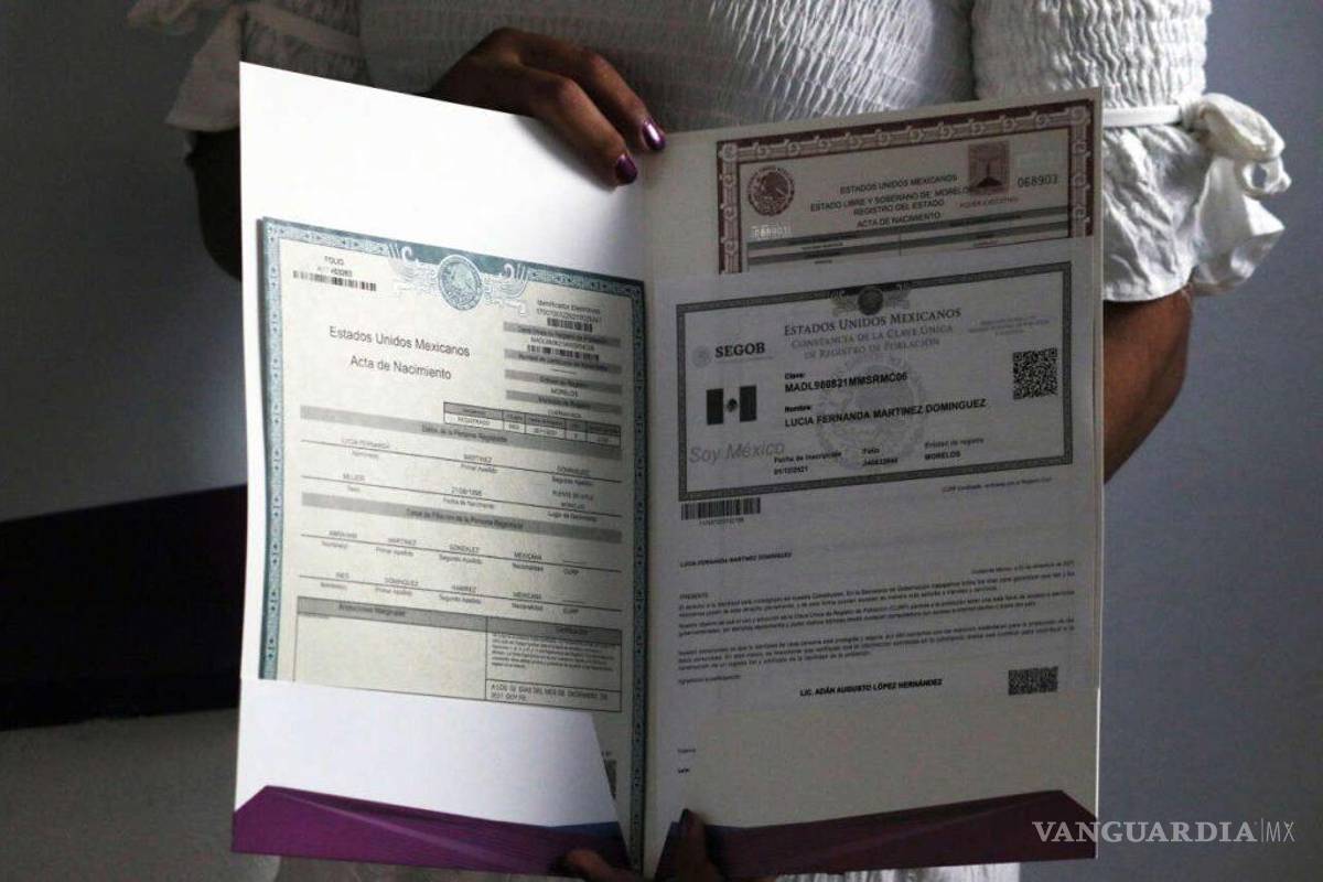 Entregan en Saltillo actas de nacimiento sin costo alguno