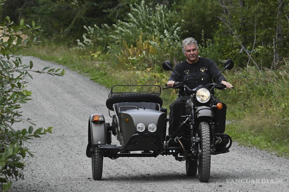 ¿El verdadero ganador?, un hombre de Alaska recibe una motocicleta de 22 mil dólares del gobierno ruso tras entrevista