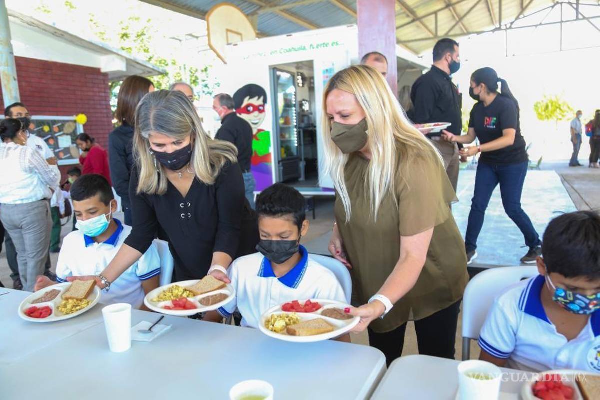 DIF Coahuila entrega “cocina móvil” en Telesecundaria rural de San Buenaventura