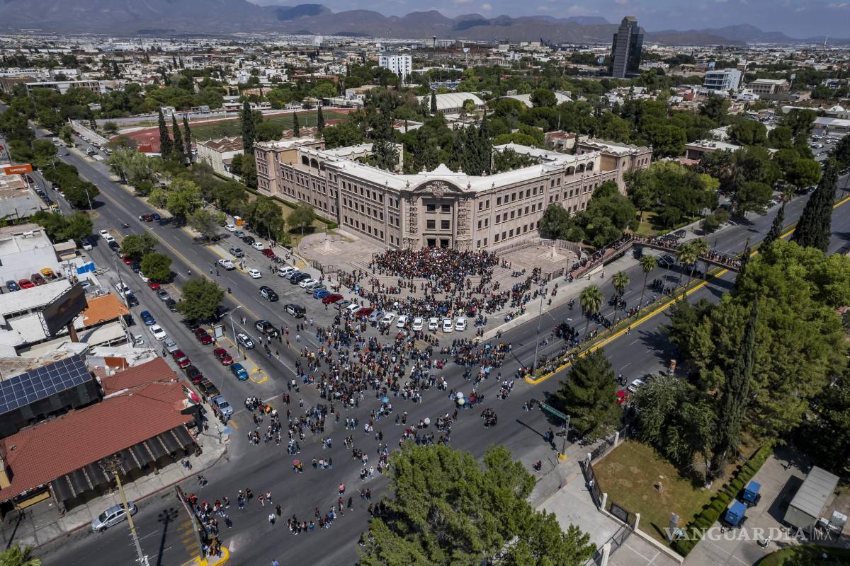 Tráfico por cierre de V. Carranza en Saltillo exhibe deficiente planeación y dependencia del automóvil