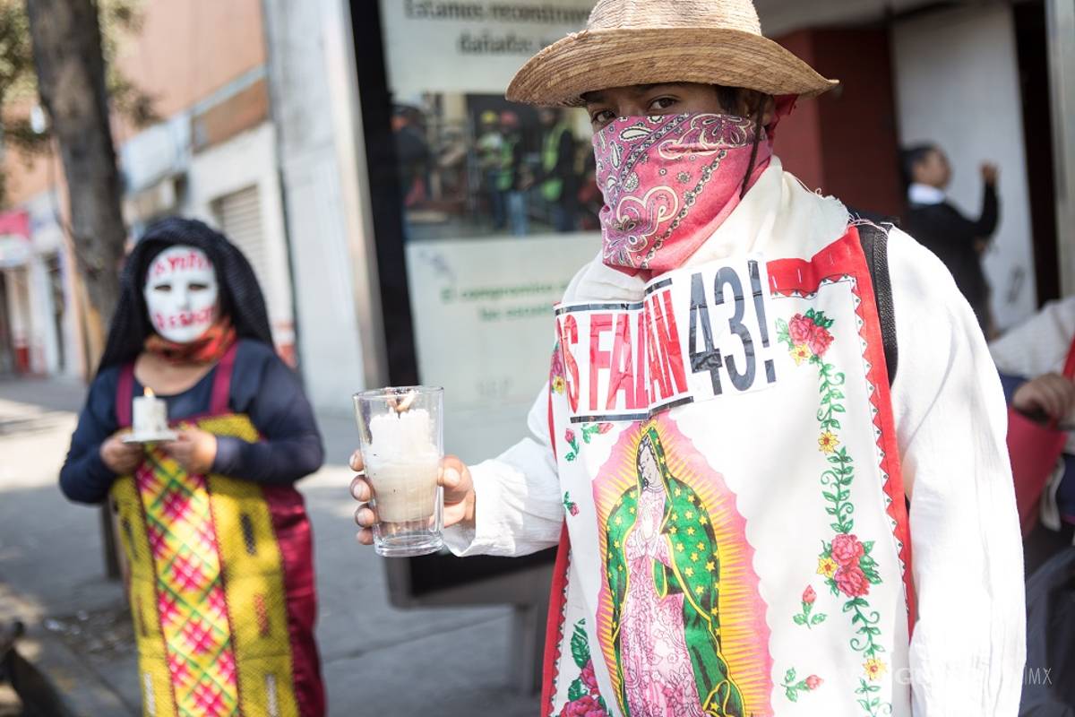 Guillermo del Toro produce documental sobre los 43 de Ayotzinapa