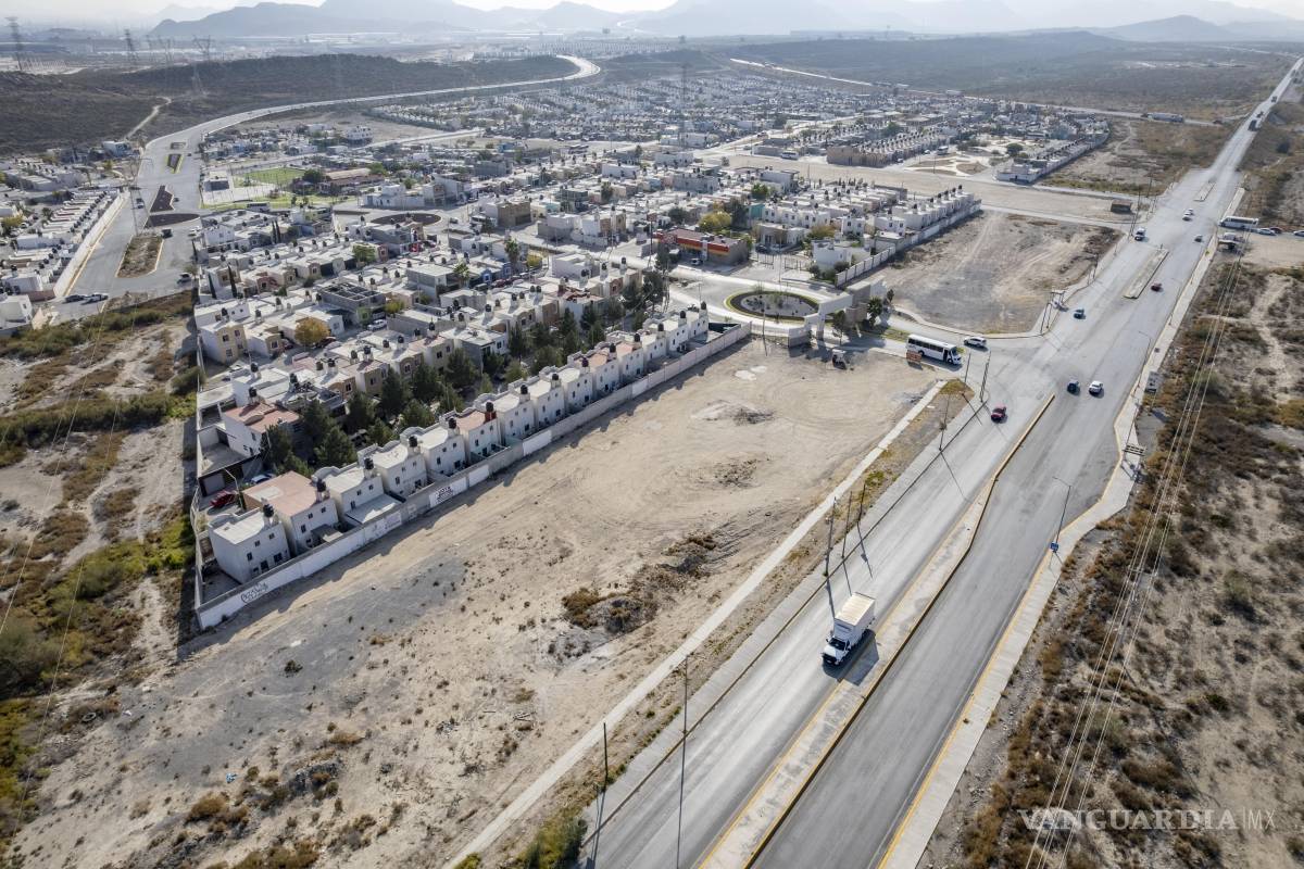 Pierden saltillenses horas en traslados a su centro de trabajo en Ramos Arizpe