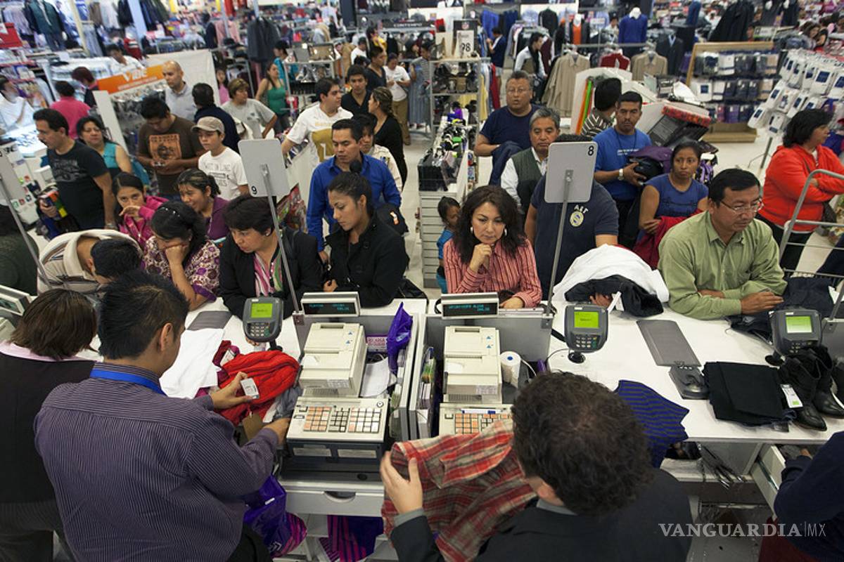 Advierten que la mitad de quienes comprarán en El buen fin ya están endeudados