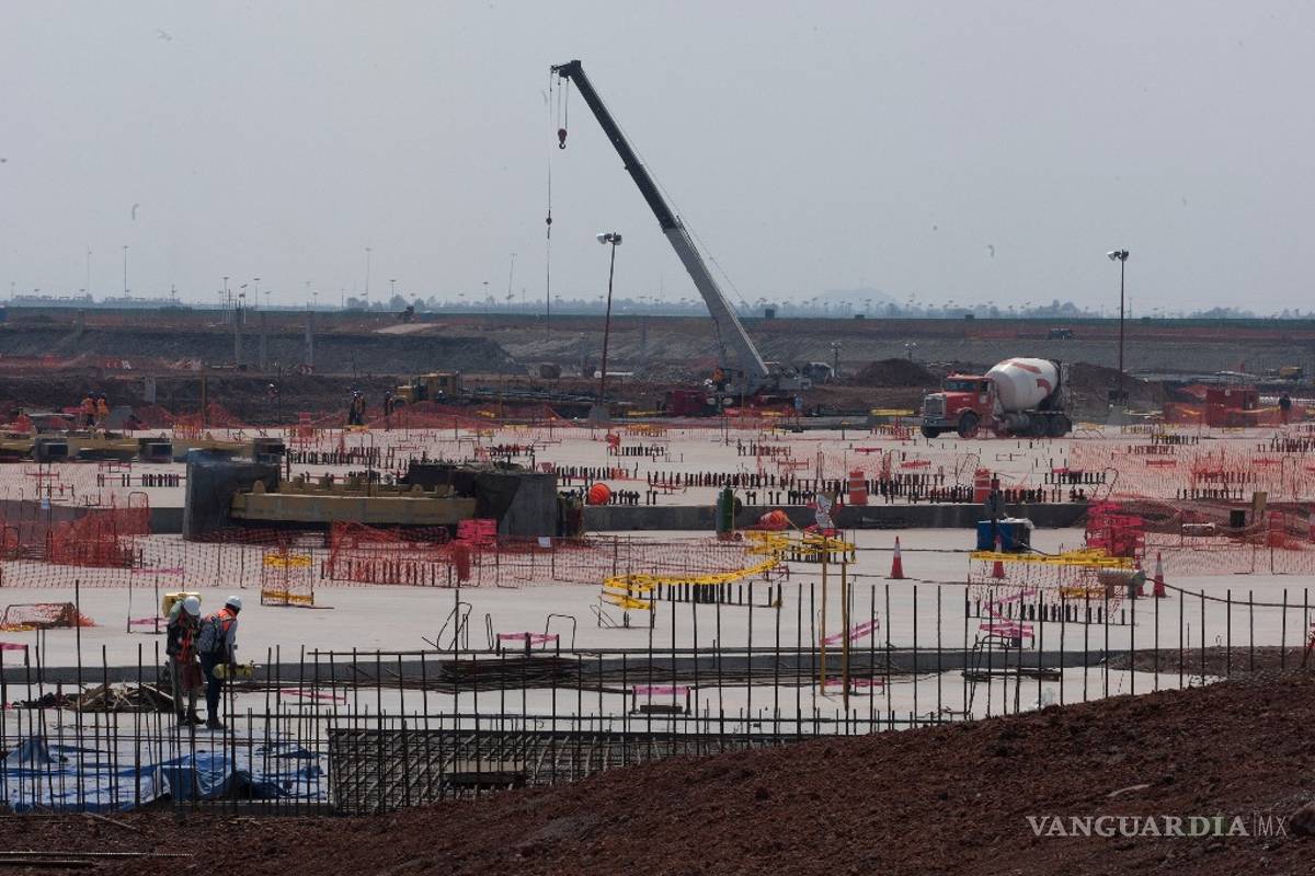 Empresarios del CCE, dispuestos a revisar opción B de Aeropuerto