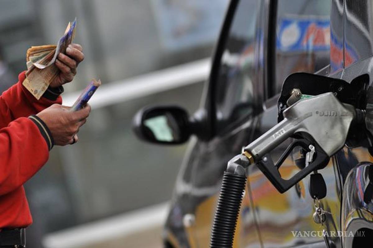 Mensaje viral invita a paralizar venta de gasolina por incremento en 2017