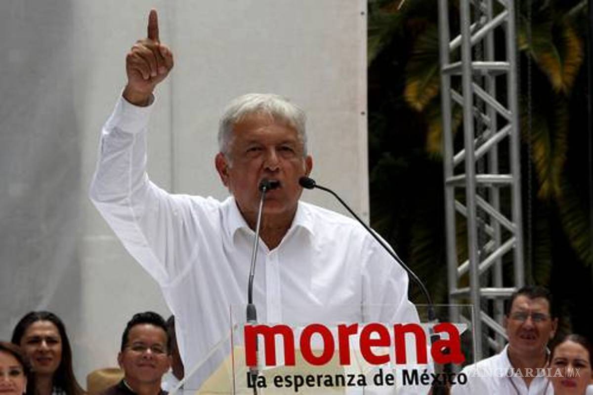 Defiende a AMLO Rodolfo Neri, el primer astronauta mexicano