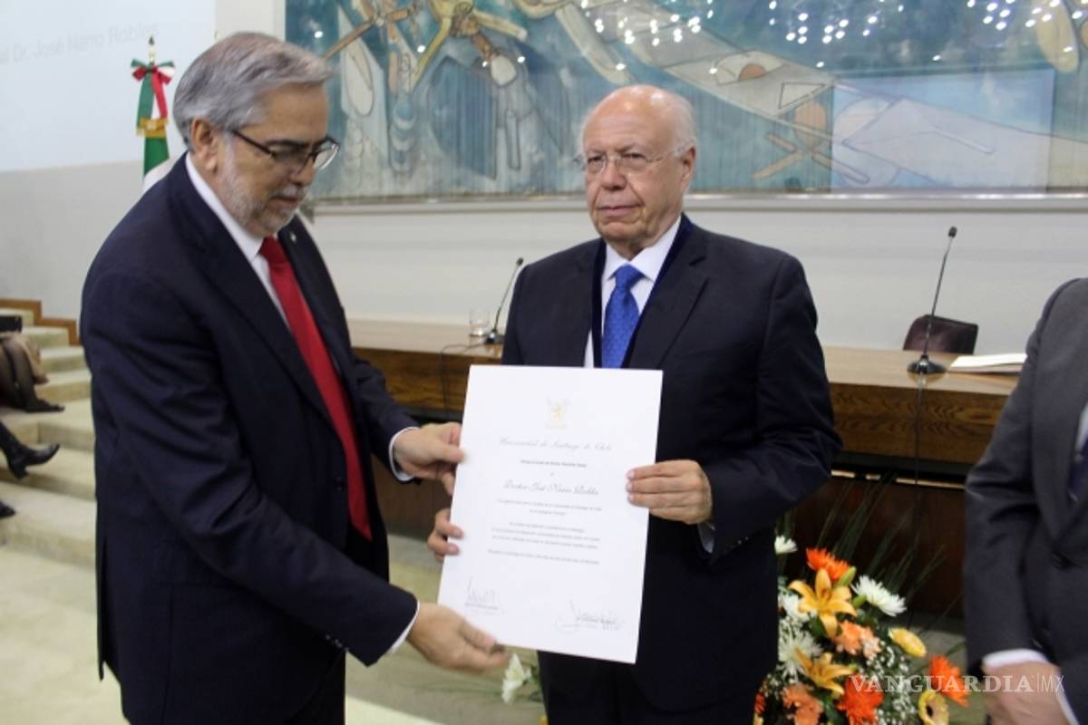 Recibe Narro Robles doctorado honoris causa de Universidad de Santiago