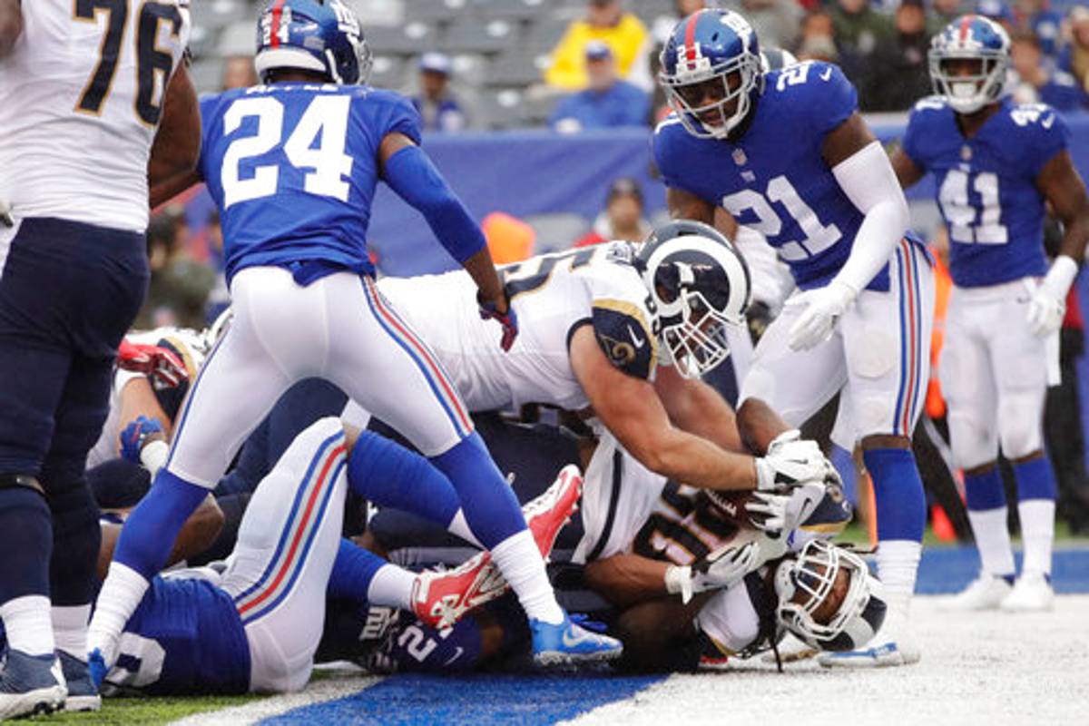Rams aplastan a los Giants