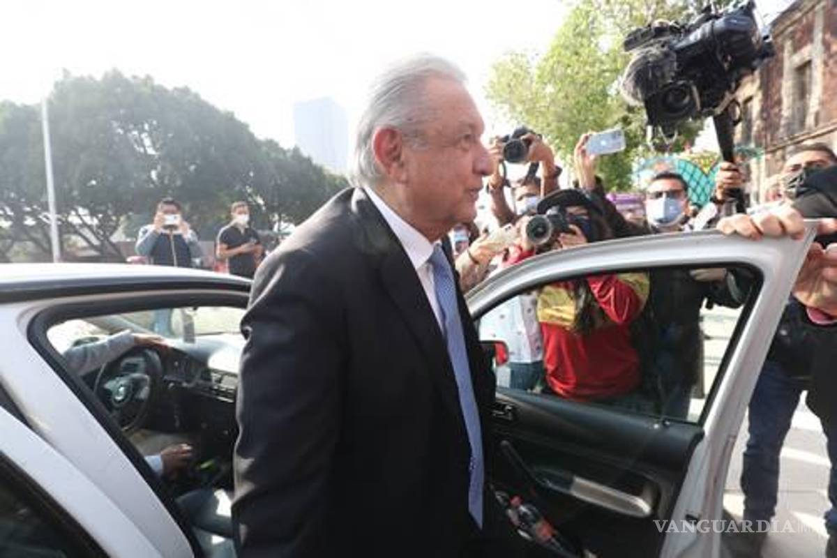 No cederemos en reforma eléctrica, ‘avisa’ AMLO a empresarios