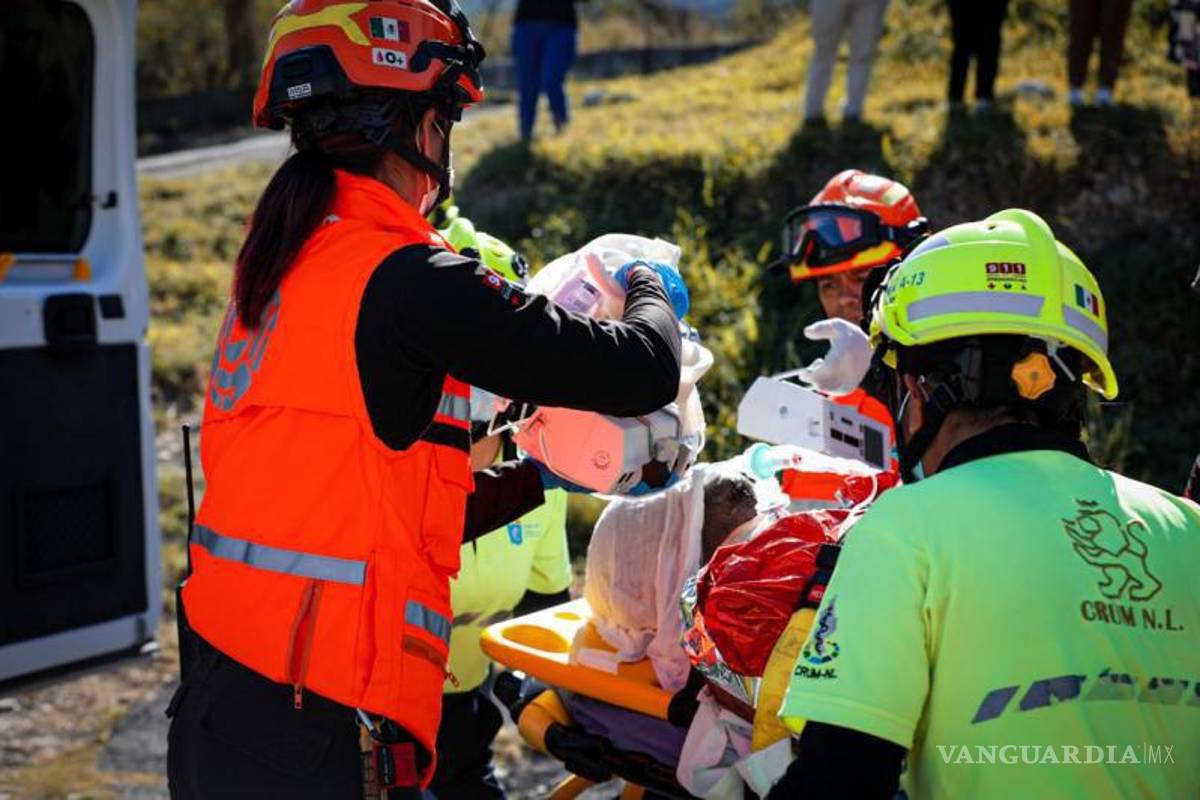 $!Choque e incendio de tráileres deja una persona con quemaduras en el 98% de su cuerpo, en NL