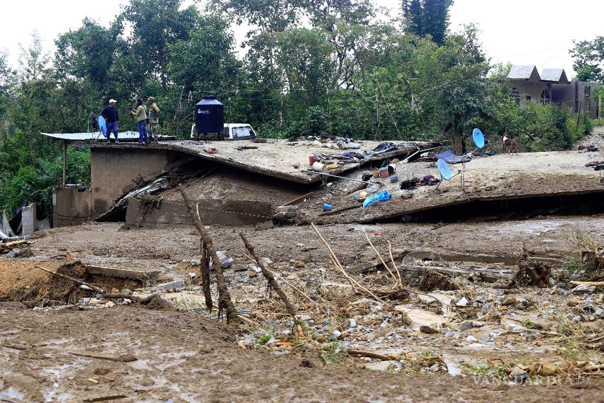'Earl' apenas tocó tierra pero fue más destructivo que otros huracanes