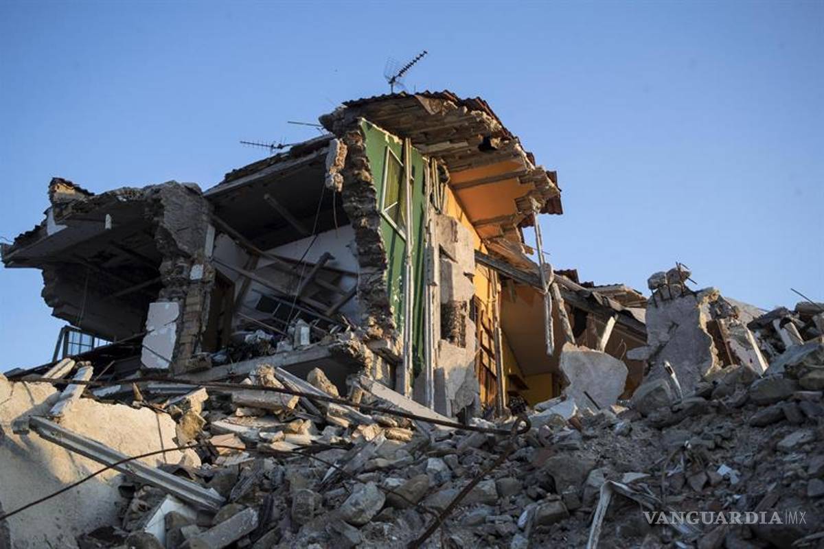 Cuando se cumple un año del sismo, Amatrice sigue destruida